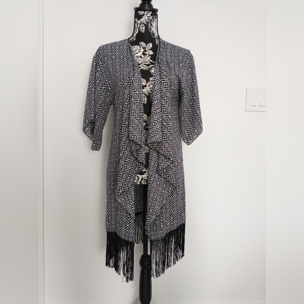 LuLaRoe Monroe Diamond Fringe Kimono